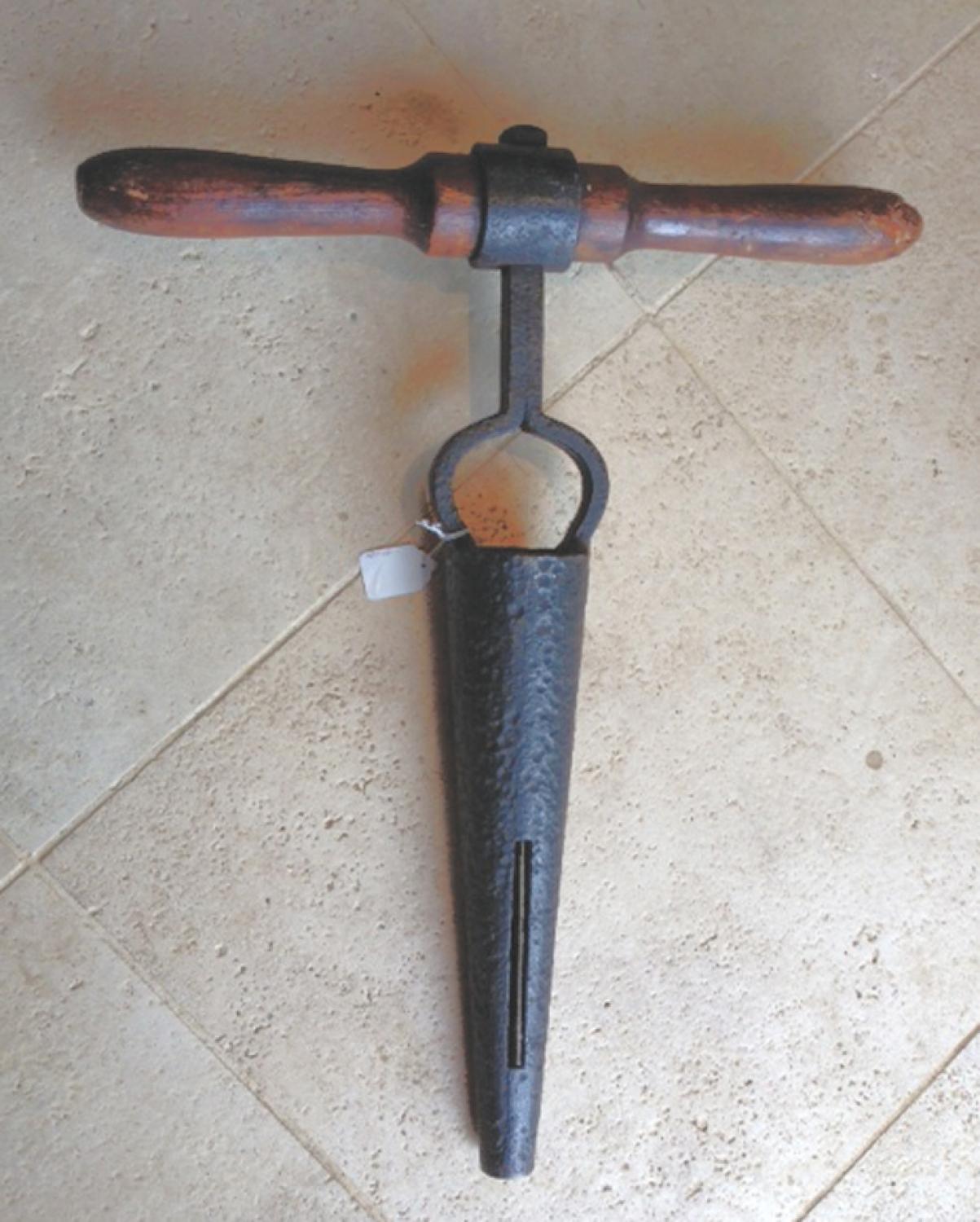 19th Cent Cooper's Bung Auger