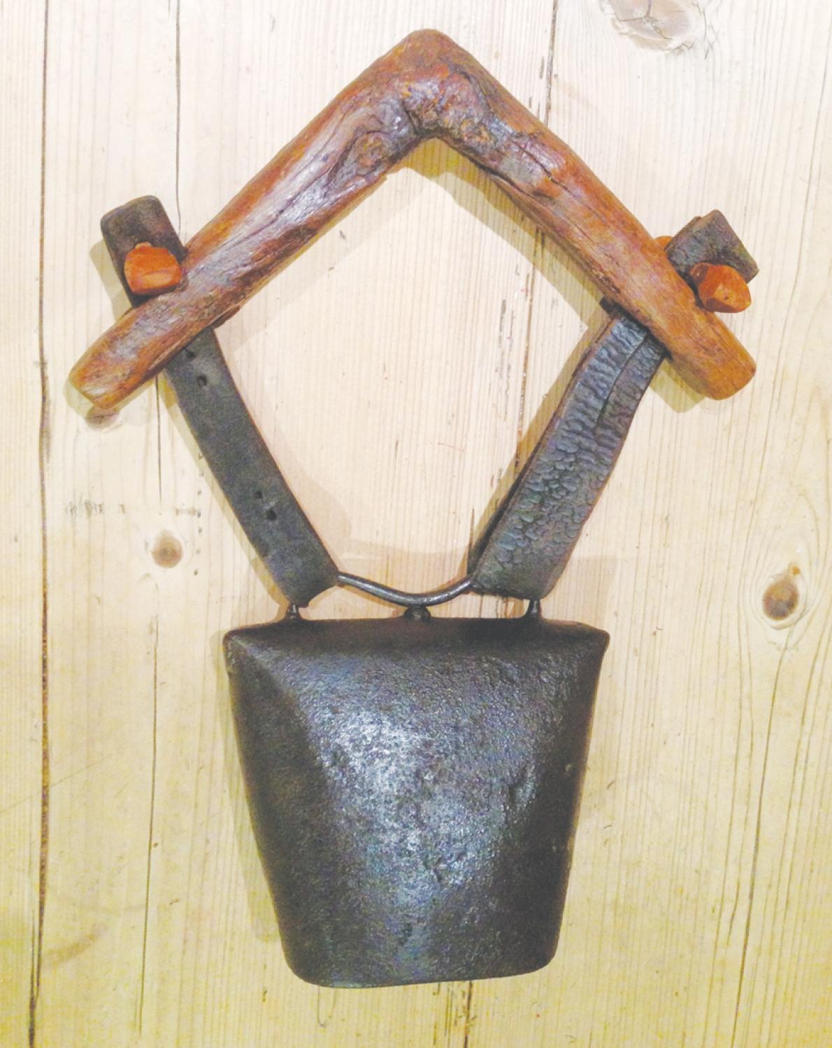 Large 19th Cent Shepherd's clucket bell