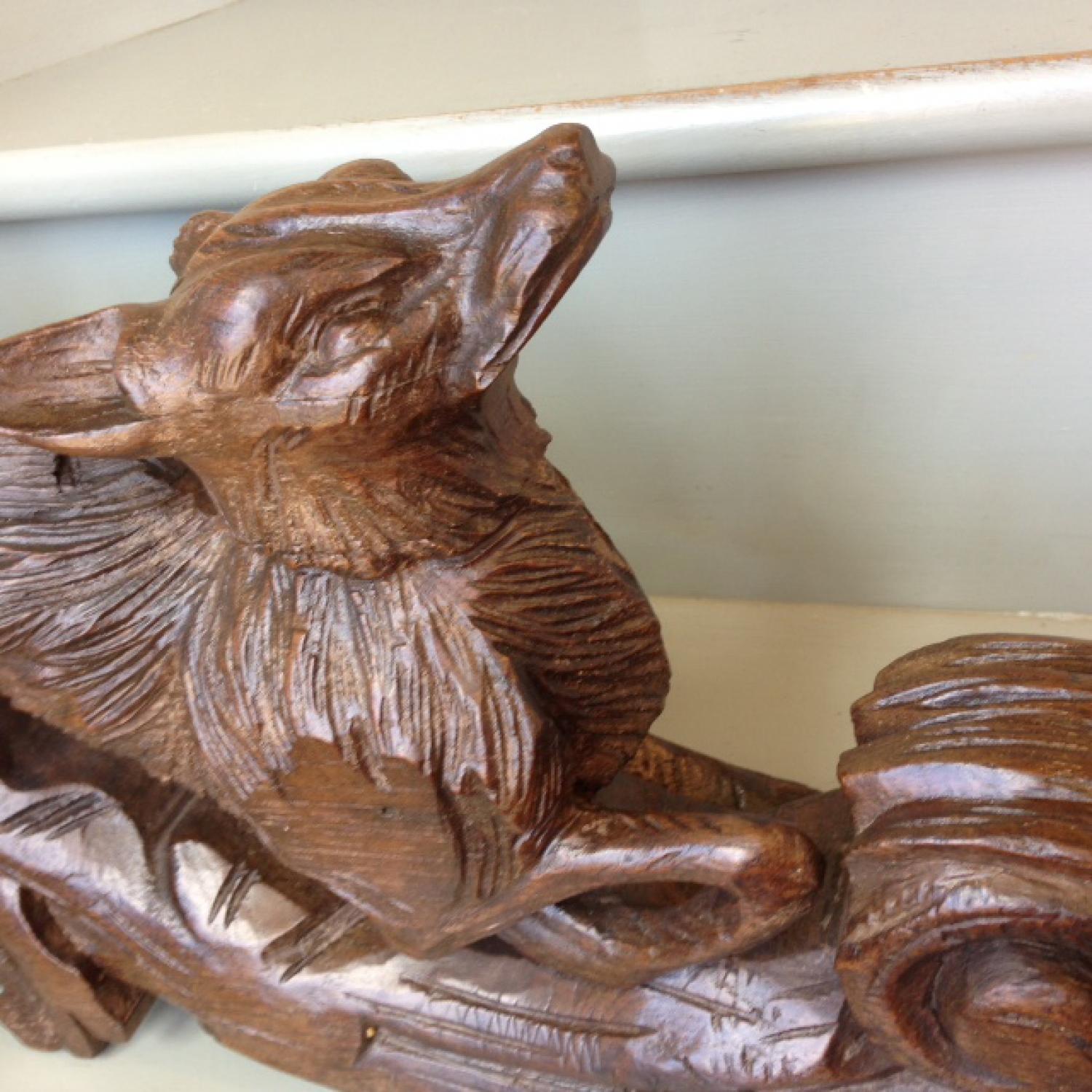 Stunning 19th Cent Fox carving