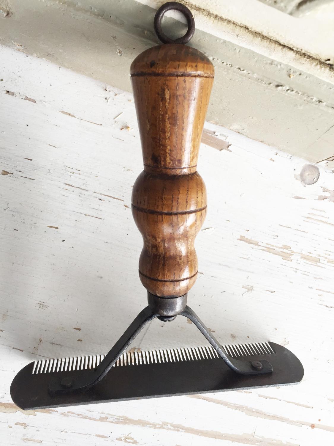 Antique Flat Stable Comb with turned handle