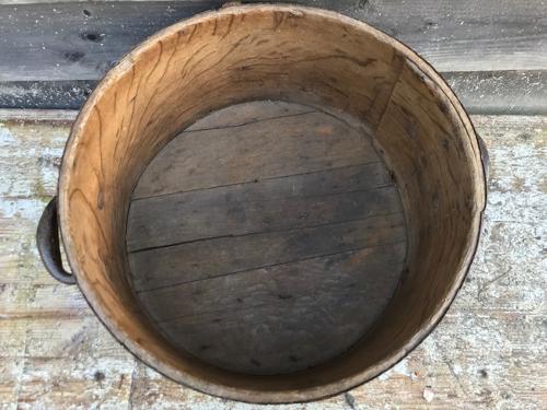 Wide 2 handled Bushell Grain/Malt Measure