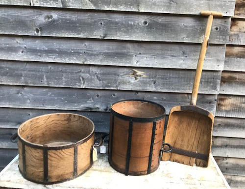 Wide 2 handled Bushell Grain/Malt Measure