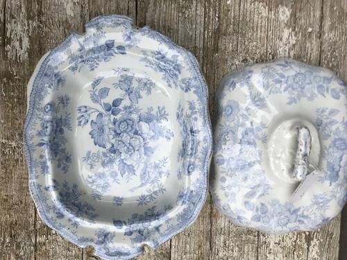 Asiatic Pheasant Tureens