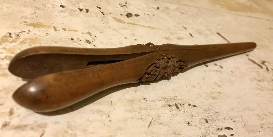 19th Cent Carved Glove Stretchers