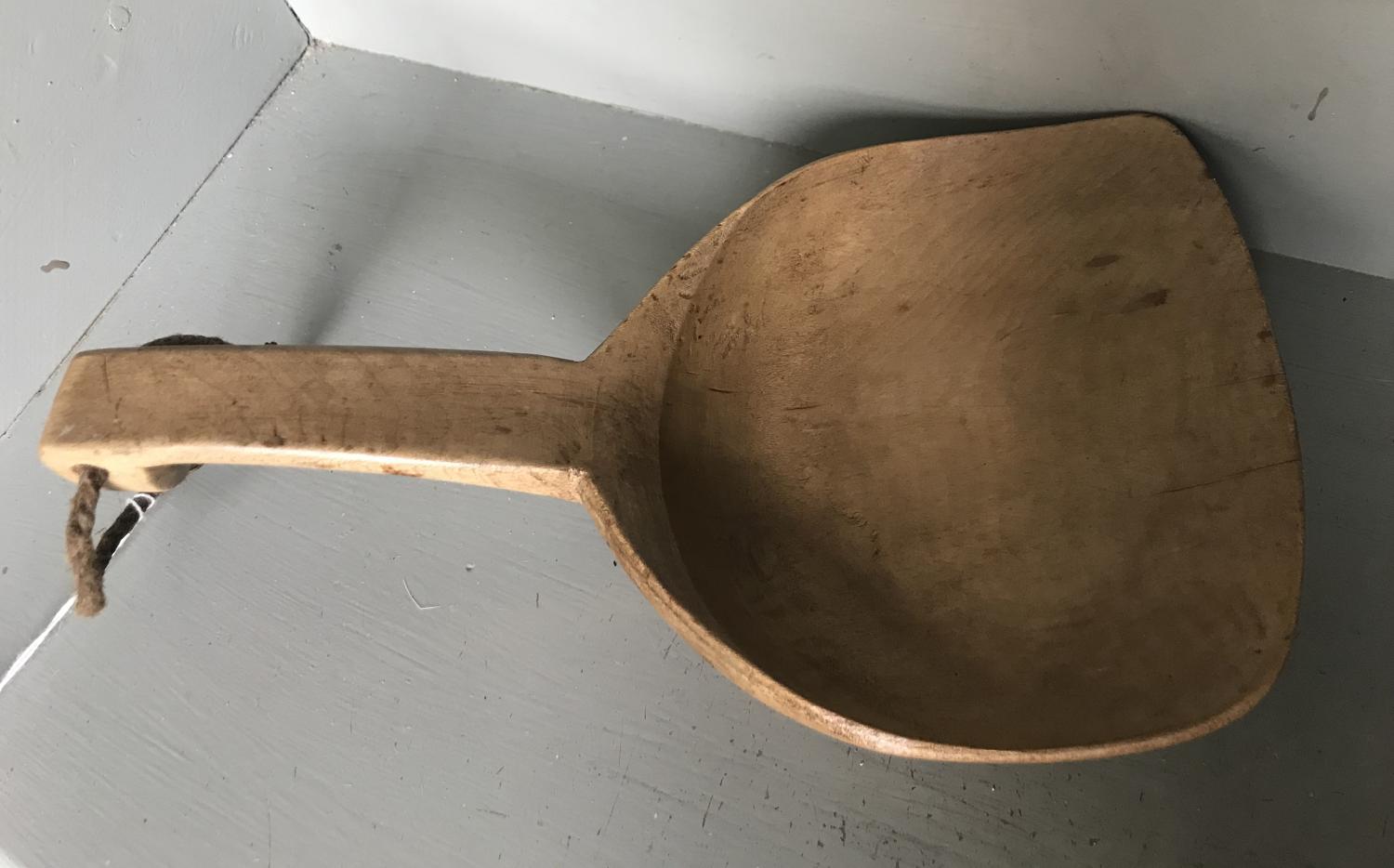 Sycamore Butter Scoop