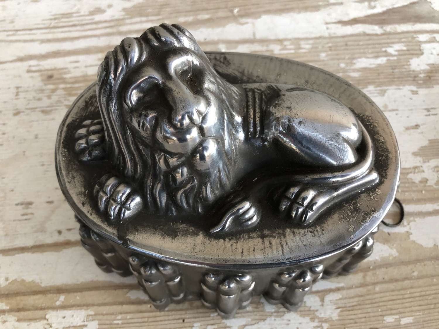 Stunning Victorian Lion Jelly Mould