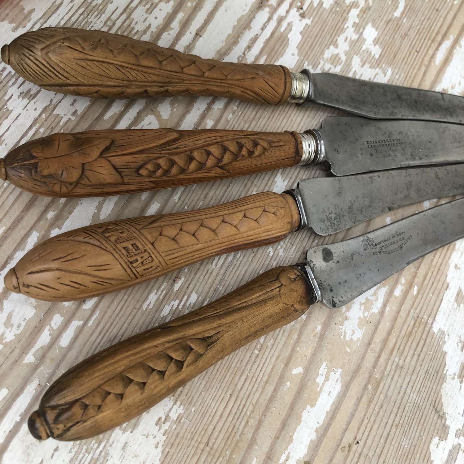 Quality Carved Sycamore Bread Knives