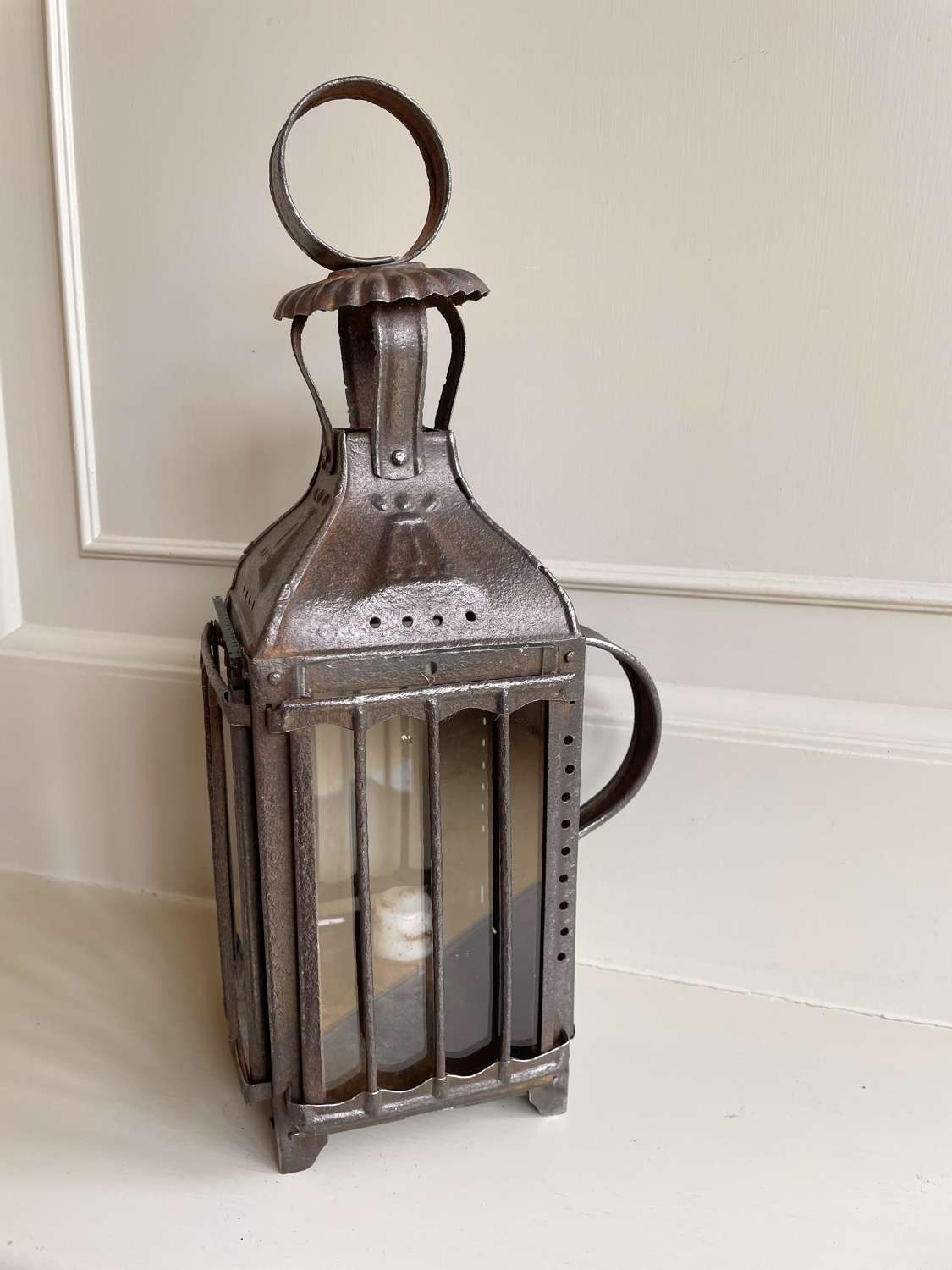 Antique Candle Lantern (size 1)
