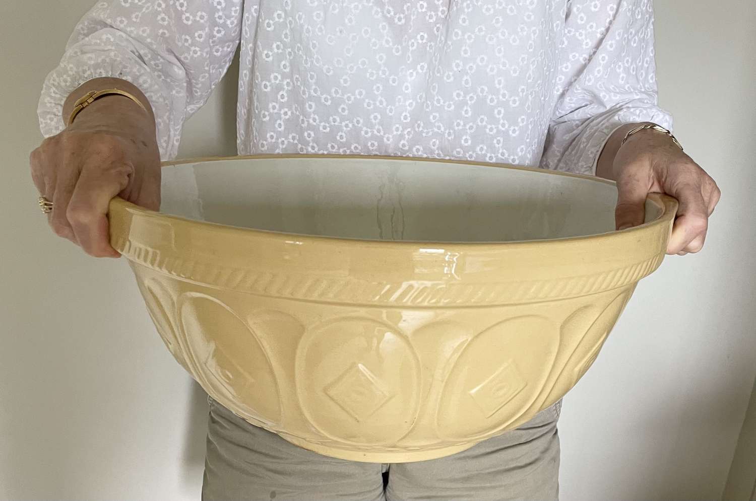 Giant Size T G Green Mixing Bowl