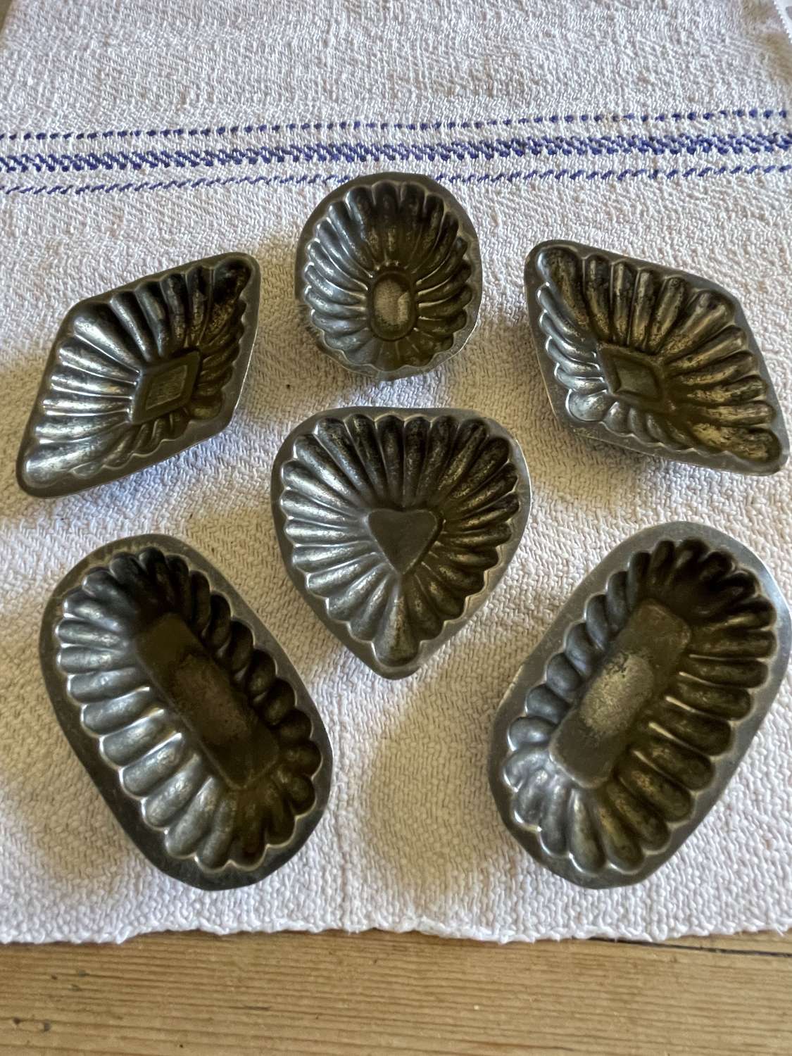 6 x Old Tin Pastry Moulds