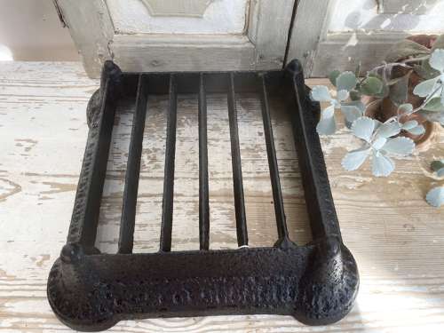 Victorian (GRID) Foot Scraper