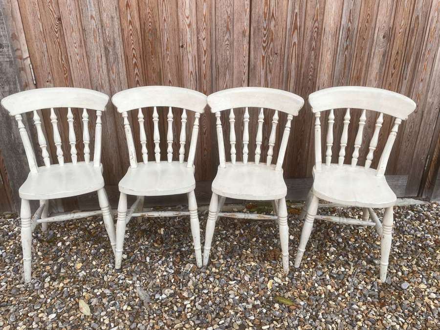 Set of 4 Quality Kitchen Spindle back Chairs