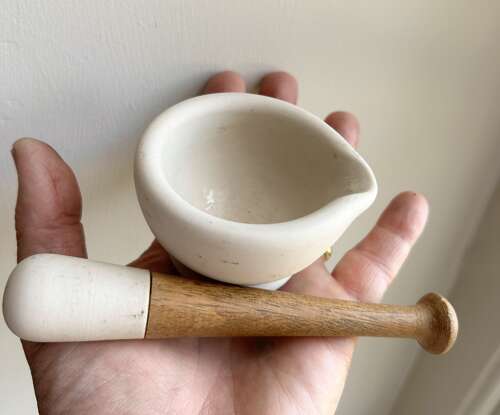 Rare, 'TINY SIZE 0000' Mortar and Pestle