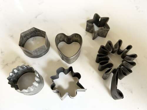 Set of 6 Mid-Size icing or Biscuit Cutters