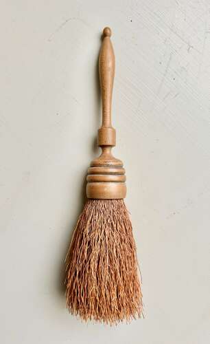 Antique Bread Crumb Brush