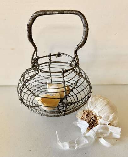 Small, Garlic Basket