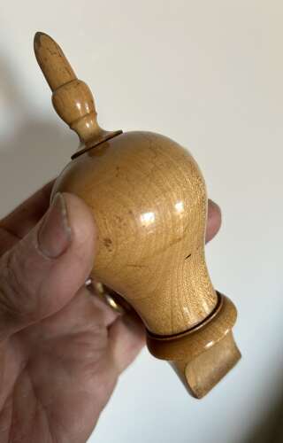 Antique, Treen Bird calls
