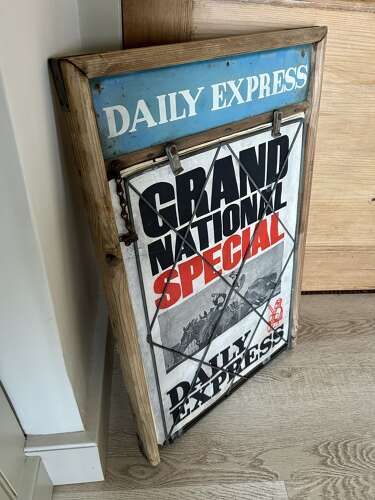 Newspaper Seller's Board
