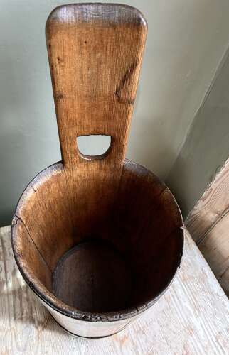 Quality Antique Dairy Milk Luggie