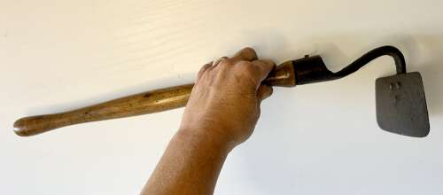 Gardener's Long-handled Hand Hoe