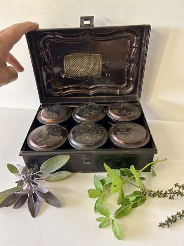 Victorian Spice Tin (complete)
