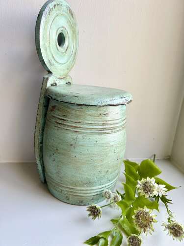 19th Cent Loop-Backed Salt Box