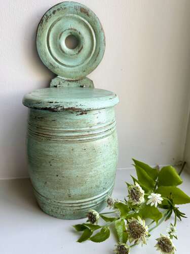 19th Cent Loop-Backed Salt Box